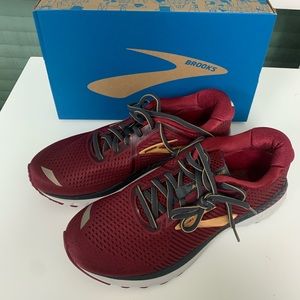 Brooks adrenaline GTS 20 womens